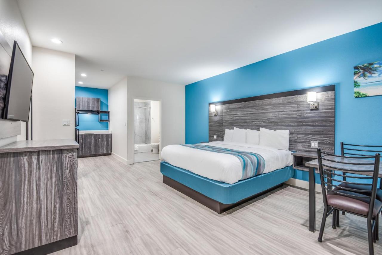 Americas Best Value Inn & Suites Houston At Hwy 6 Exterior foto